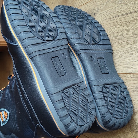 Winter Boots - Picture 6 of 10